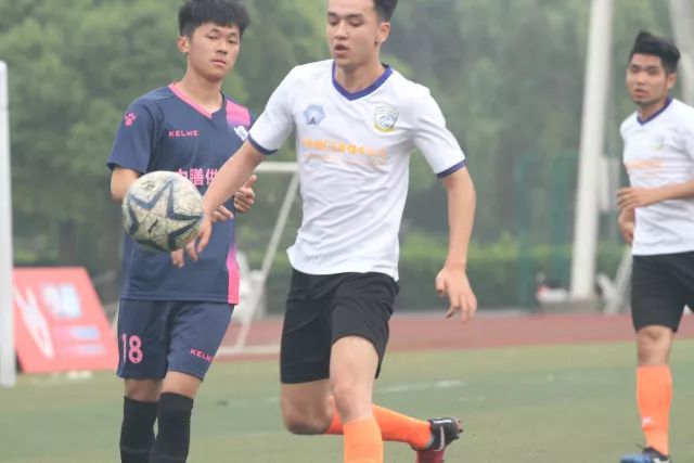 广厦4次罚球队史新低 孙铭徽：困难时要更团结